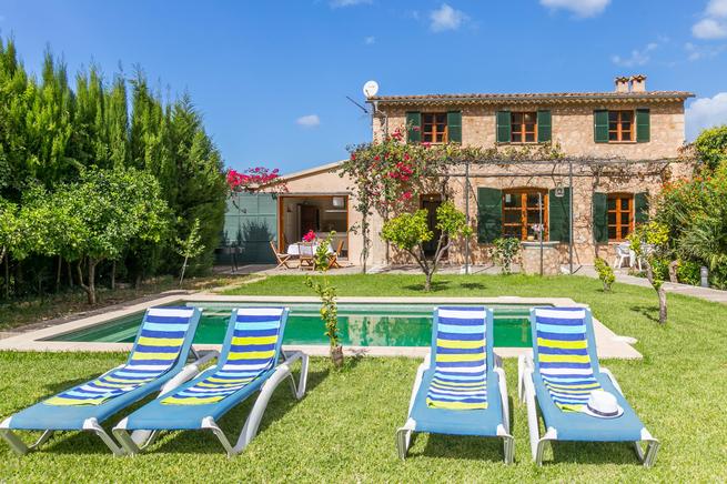 Beautiful and picturesque villa in Soller with pool in Majorca