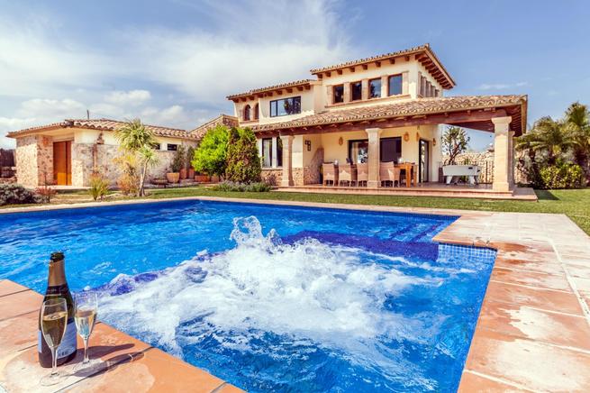 Luxury house designed for holiday rental and relaxation, Pollensa